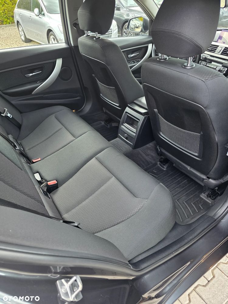 BMW Seria 3 - 21