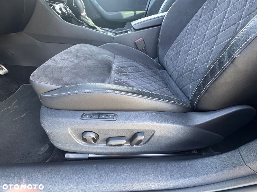 Skoda Superb 2.0 TDI DSG SportLine - 13