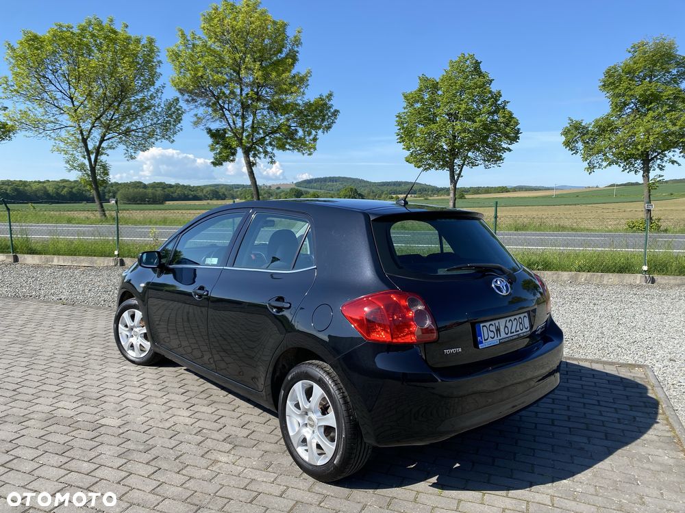 Toyota Auris - 4