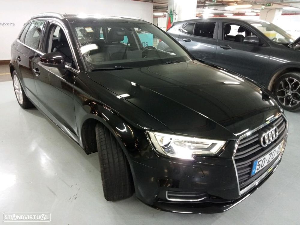 Audi A3 Sportback 30 TDI Design - 4