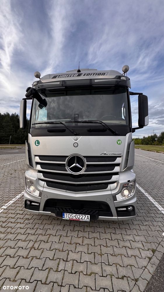 Mercedes-Benz Actros FVG LF 5 Limited Edition - 23