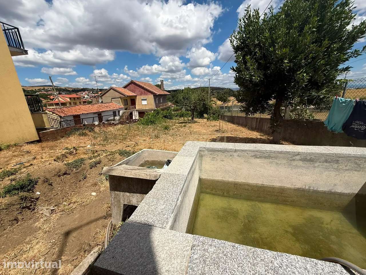Casa para Recuperação em Nogueira, Bragança - 3 Quartos - Grande imagem: 3/18
