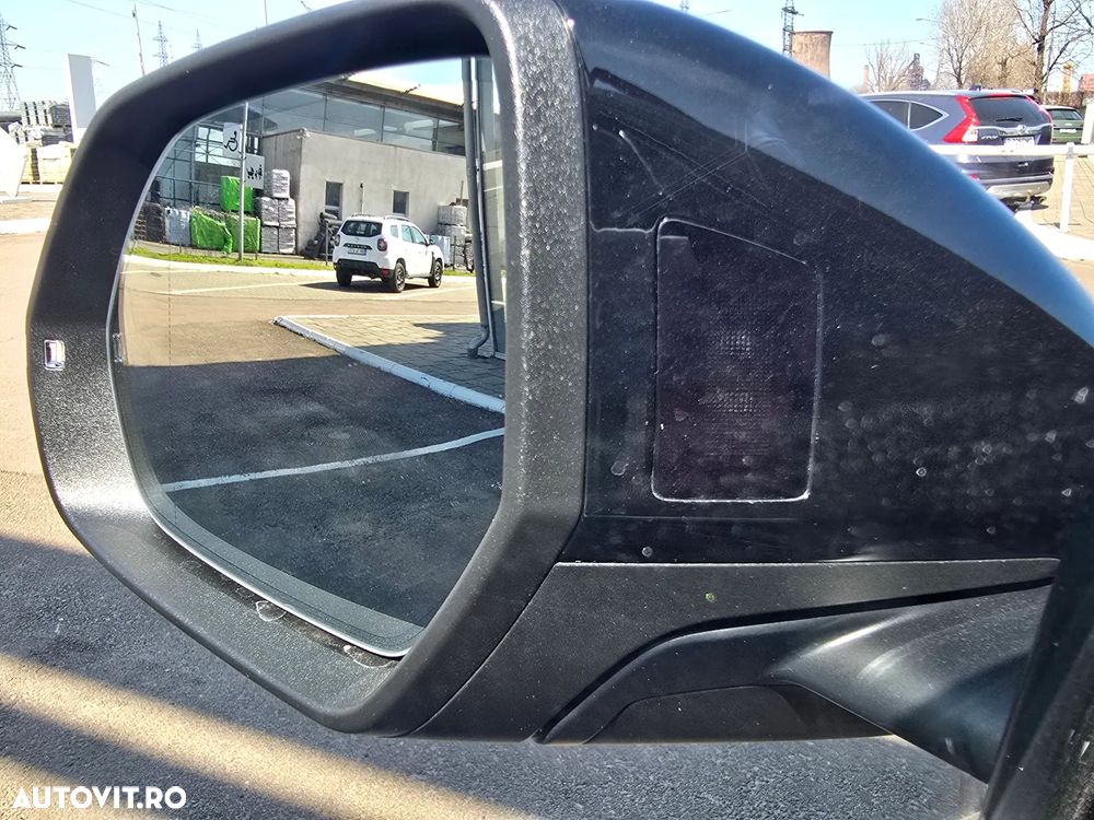 Audi Q8 55 TFSI e quattro Tiptronic PHEV - 16