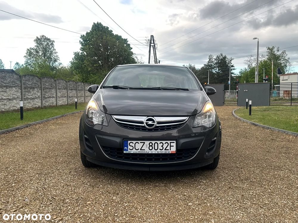 Opel Corsa 1.2 16V Essentia - 8
