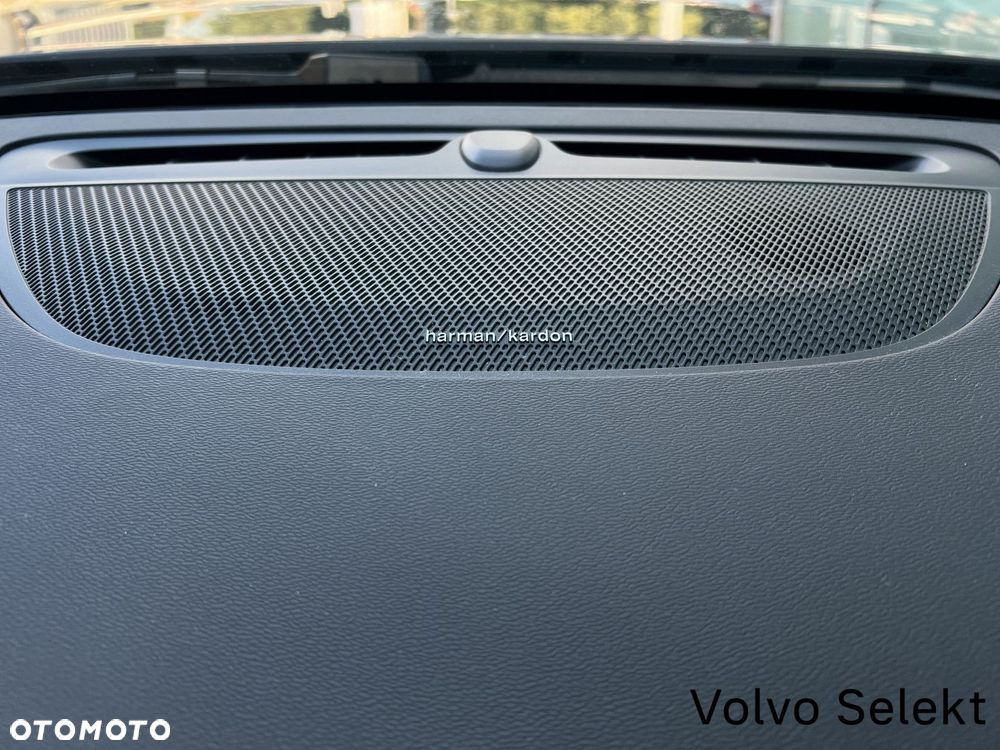 Volvo V60 B5 B AWD R-Design - 27