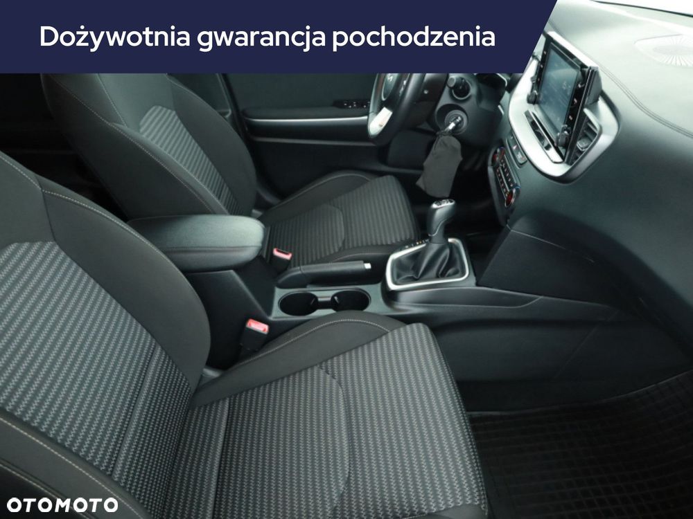 Kia Ceed - 9