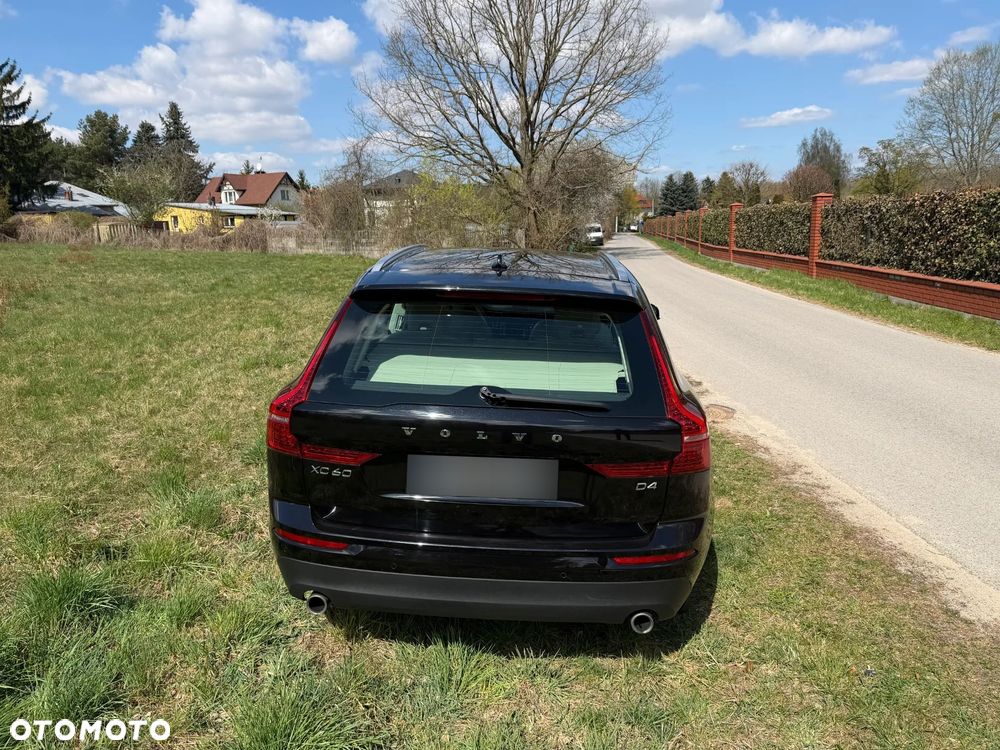 Volvo XC 60 D4 Momentum Pro - 19