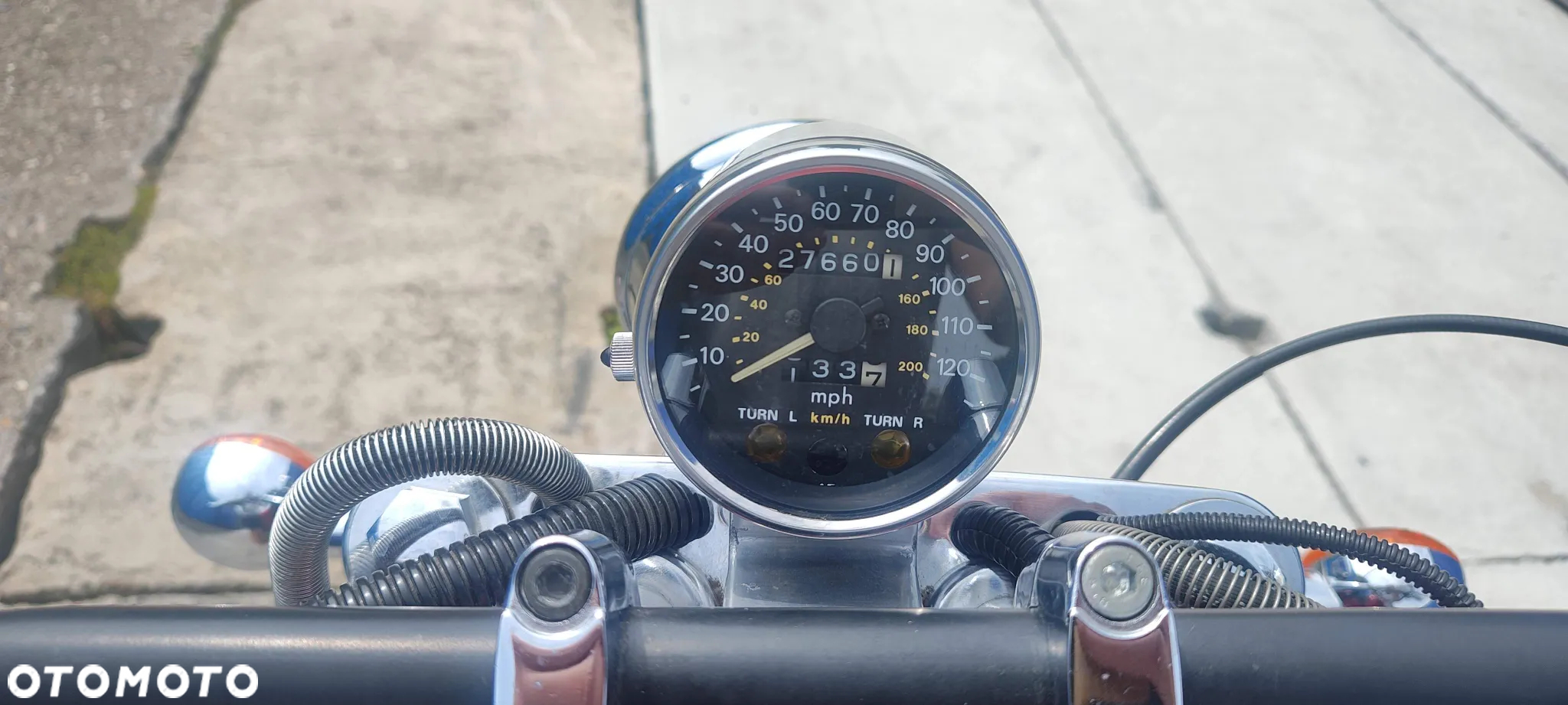 Suzuki Intruder - 13