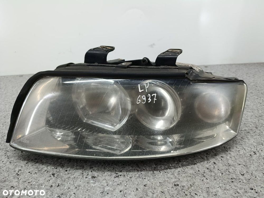 LAMPA PRZÓD LEWA XENON AUDI A4 B6 8E0941003C 8E0990007C 89305770  VALEO - 2