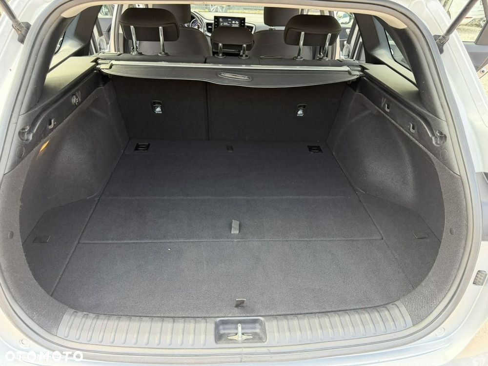 Kia Ceed - 14