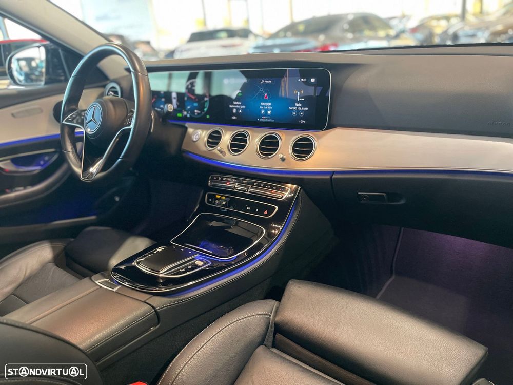 Mercedes-Benz E 300 de Avantgarde 4Matic - 33