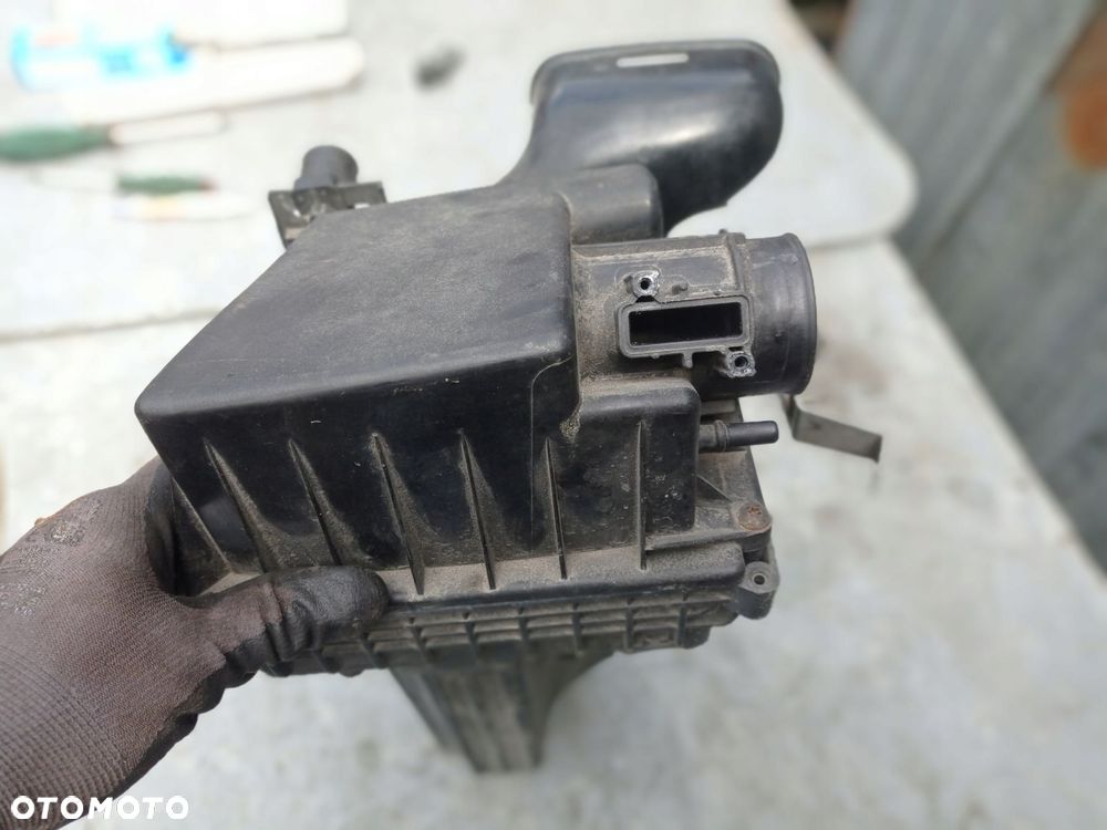 obudowa filtra powietrza ford fiesta mk7 lift 1.5 tdci c1b1-9c662ab - 7