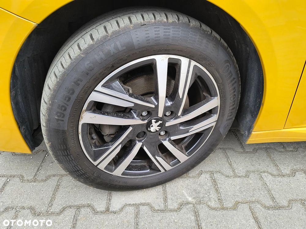 Peugeot 208 PureTech 100 Style - 20