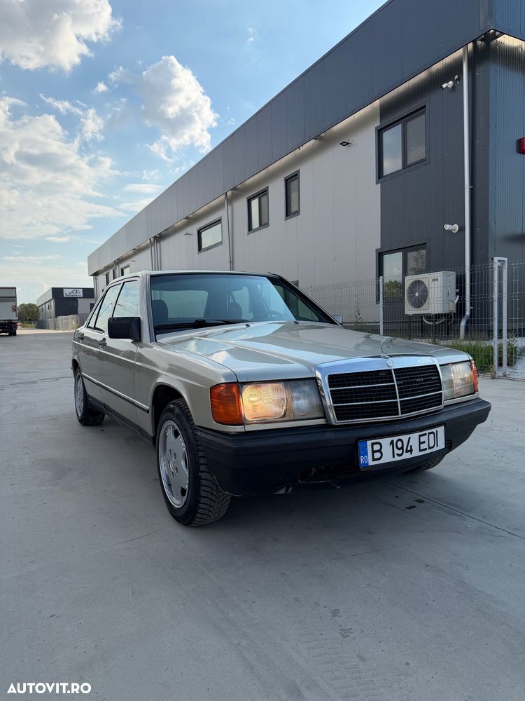 Mercedes-Benz W201 - 1