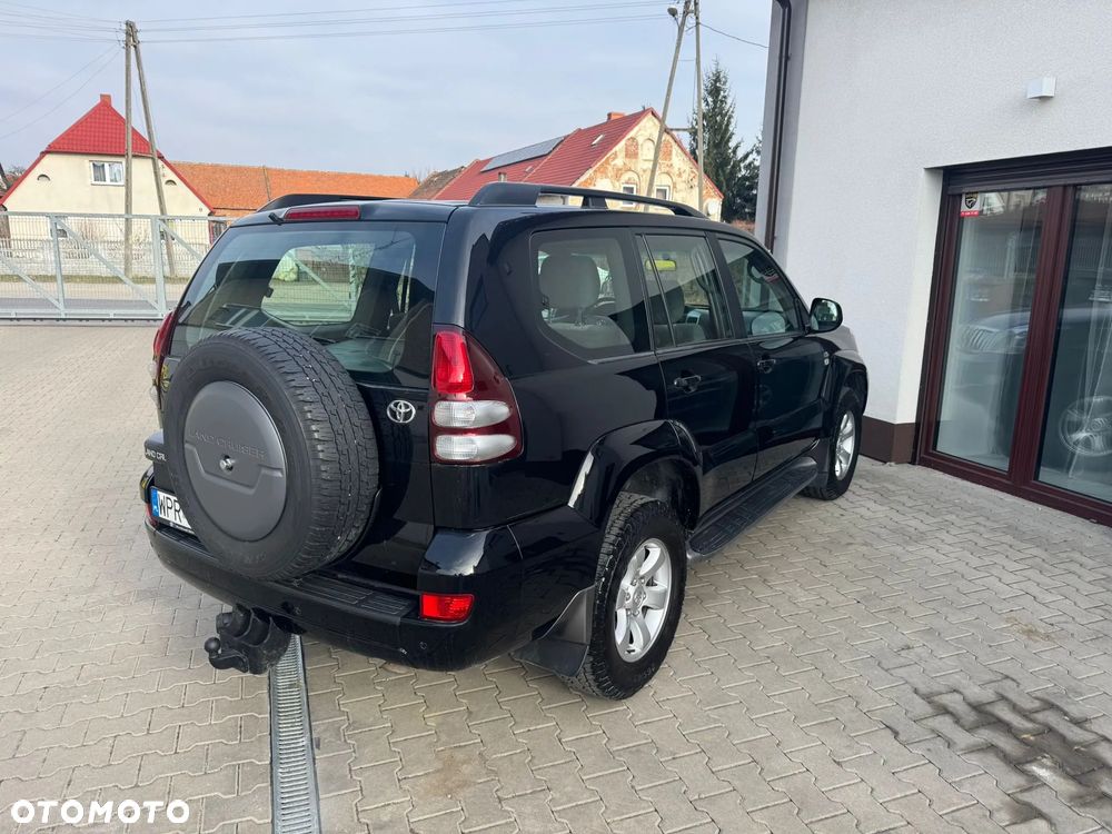 Toyota Land Cruiser - 11