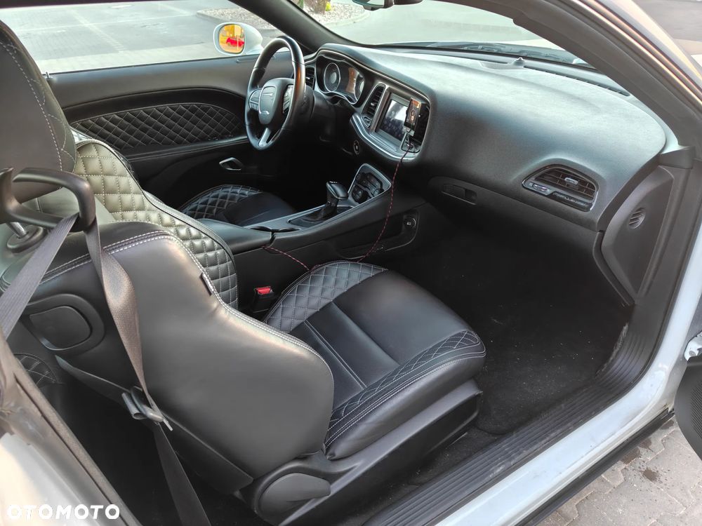 Dodge Challenger Automatik R/T Plus - 19
