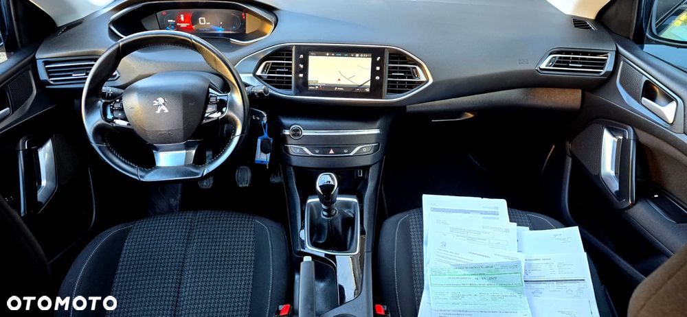 Peugeot 308 BlueHDi 130 Allure Pack - 11