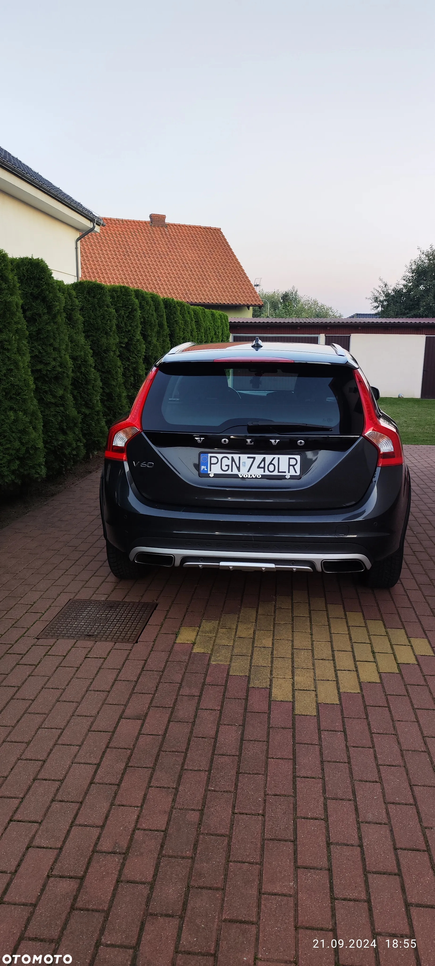 Volvo V60 Cross Country - 6
