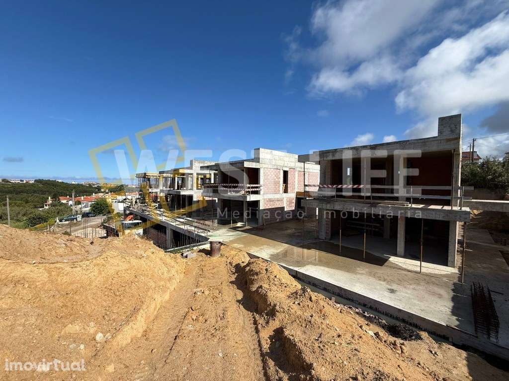 Moradia T3 inserida em magnifico Condomínio a menos de 2 minutos do... - Grande imagem: 3/27