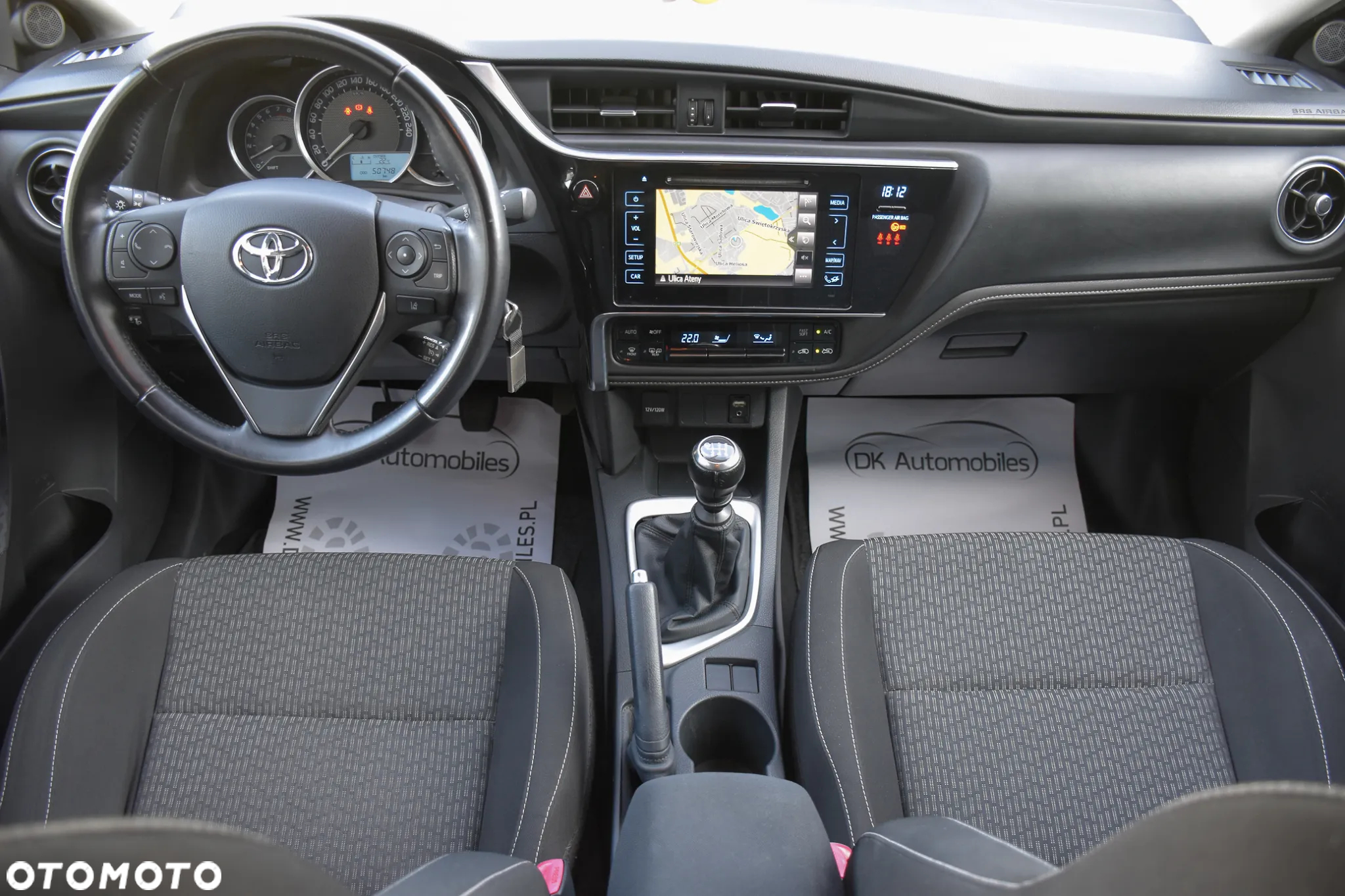 Toyota Auris 1.6 Premium + - 17