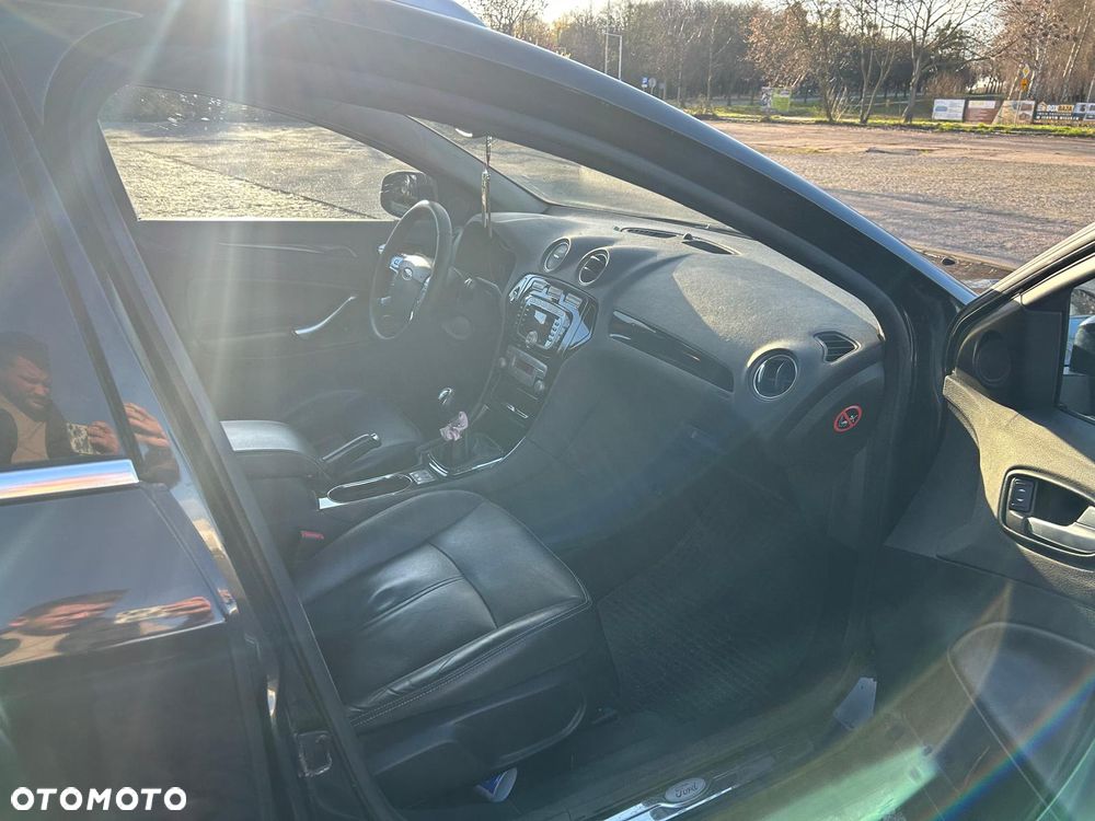 Ford Mondeo 2.0 TDCi Titanium - 10