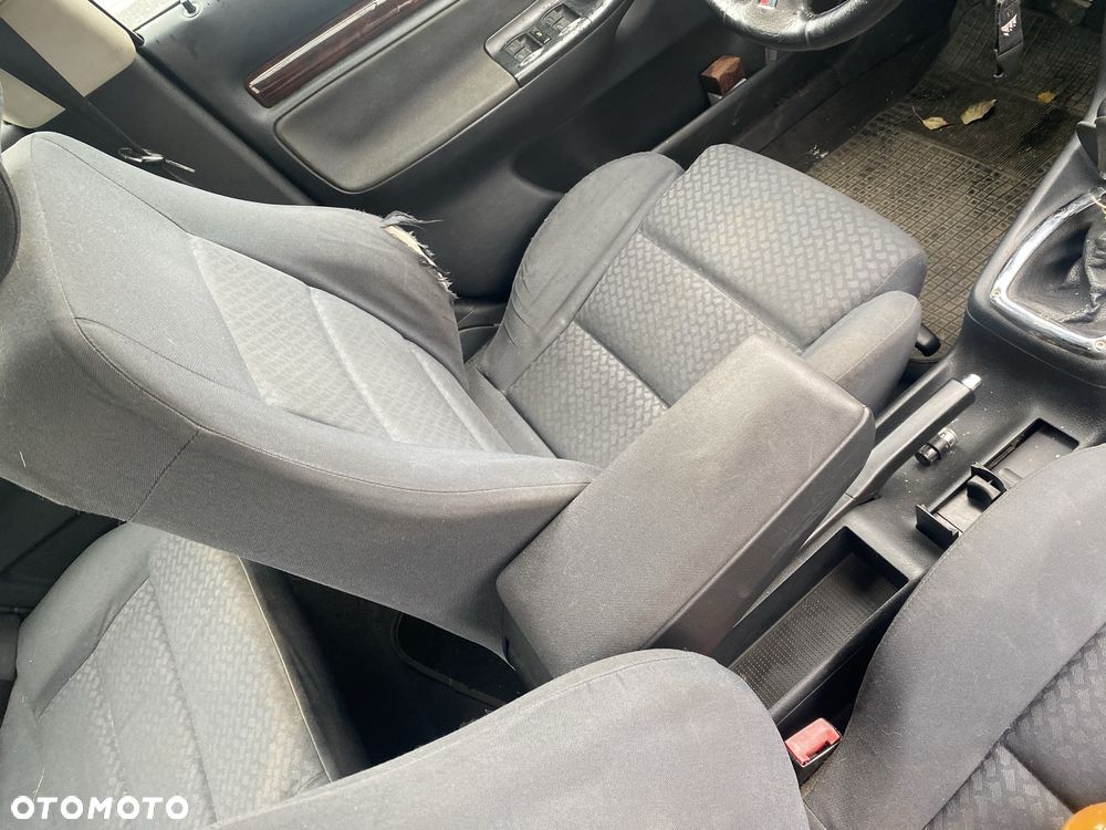 Audi A4 Limousine - 13