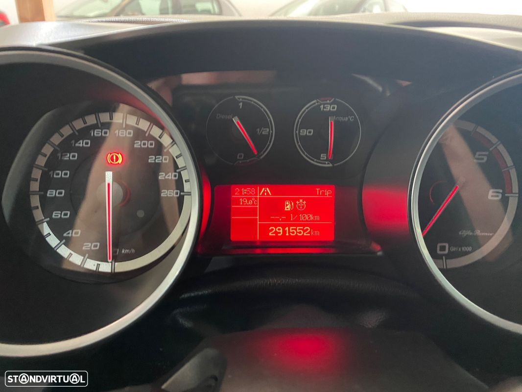 Alfa Romeo Giulietta 2.0 JTDm Distinctive - 12
