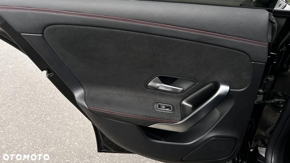 Mercedes-Benz CLA 200 mHEV AMG Line 7G-DCT - 27