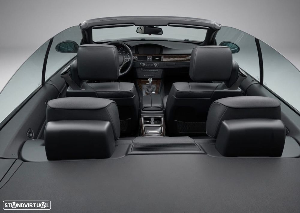 BMW 320 i Edition Exclusive - 13