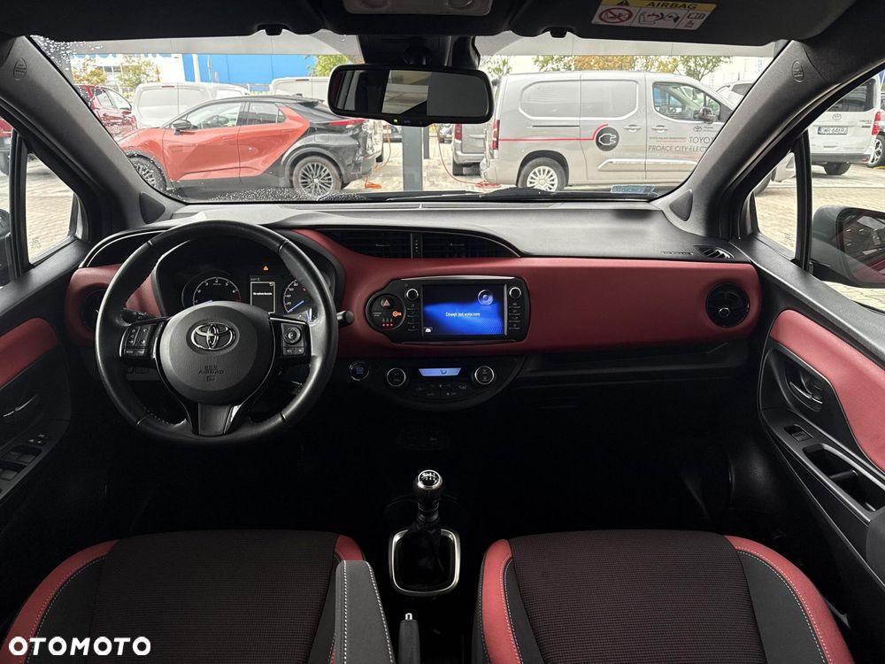 Toyota Yaris 1.5 Selection - 11