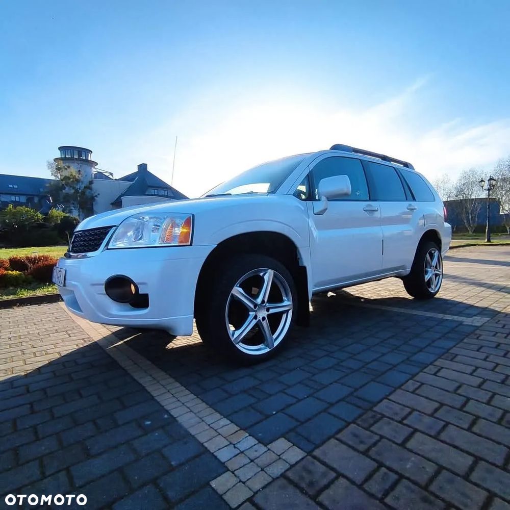 Mitsubishi Pajero - 22