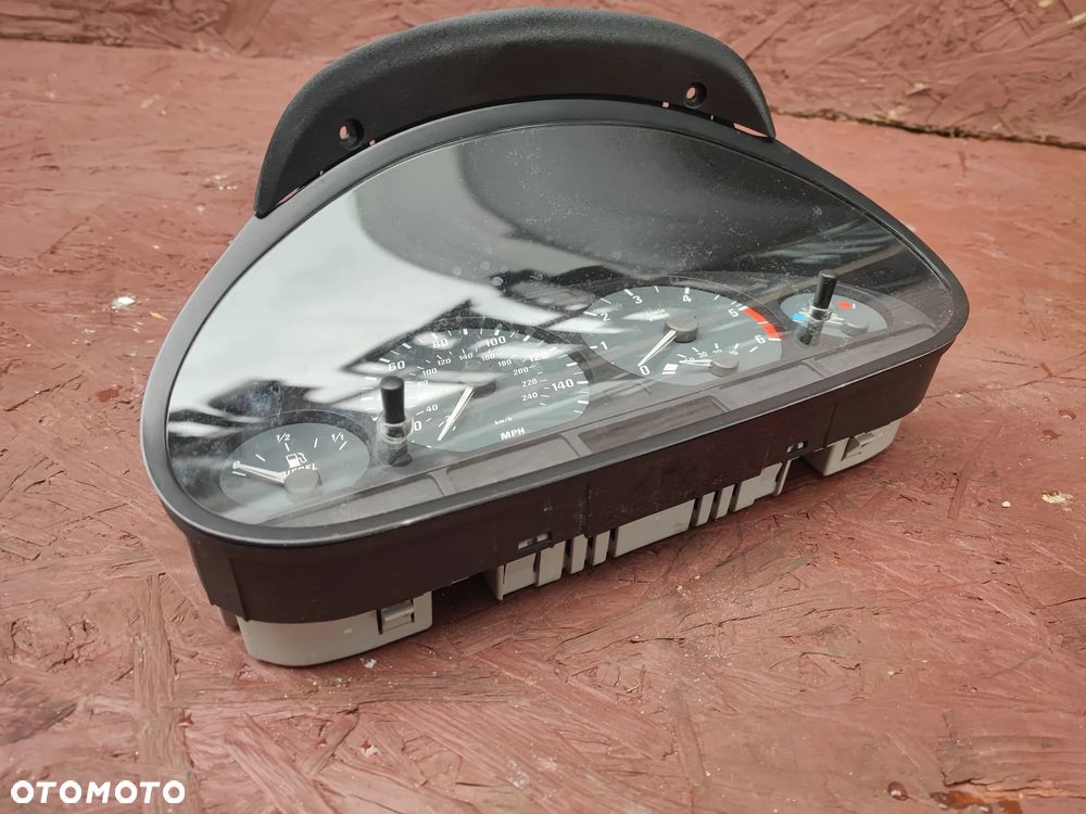 BMW E46 COUPE / CABRIO ORYGINALNY LICZNIK Z WERSJI ANGLIK MANUAL Z WERSJI DIESEL R4 O NR. 6 940 898  OEM SPRAWNY W 100% - 3