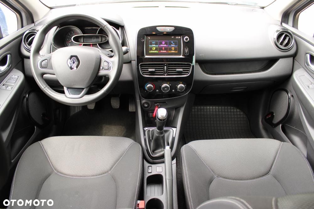Renault Clio - 9