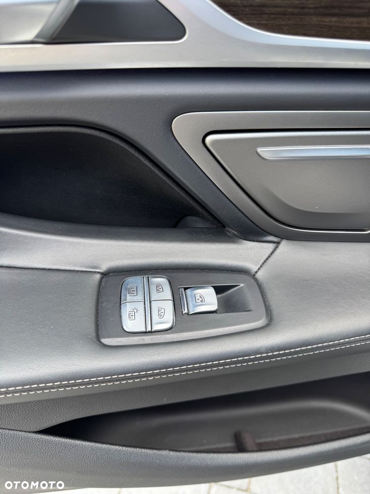 BMW Seria 7 740Li - 30