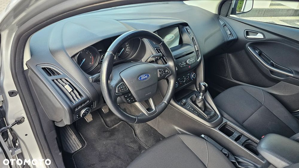 Ford Focus 1.5 EcoBlue STart-Stopp-System TITANIUM - 5