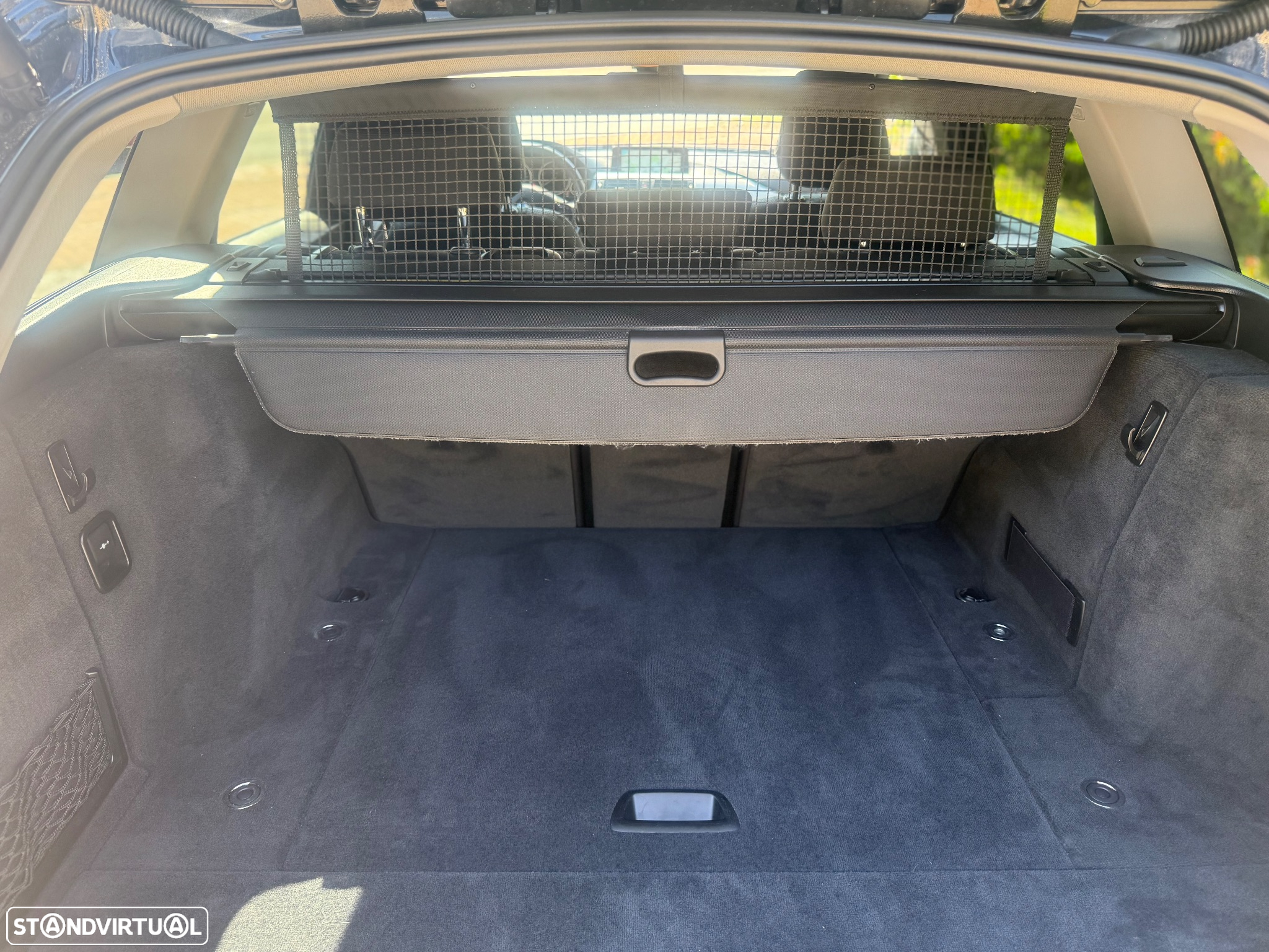 BMW 318 d Touring Line Luxury - 27