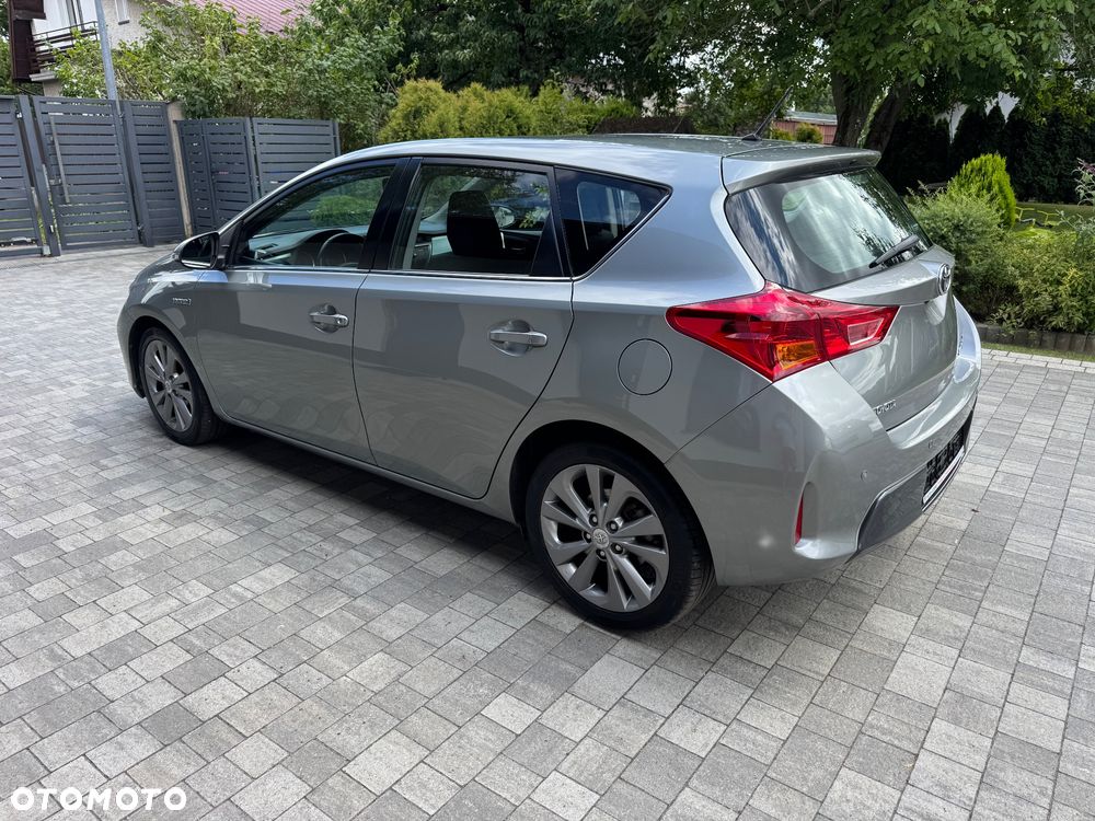 Toyota Auris 1.8 HSD Luna - 8