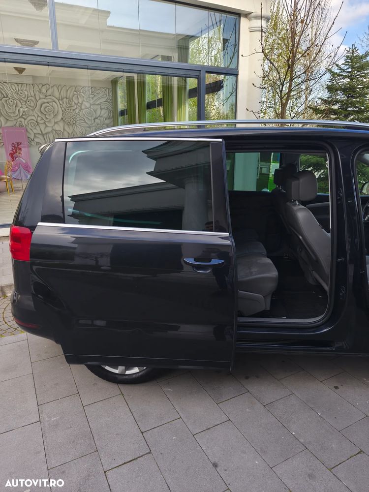 Volkswagen Sharan 2.0 TDI DSG BlueMotion Technology Comfortline - 9