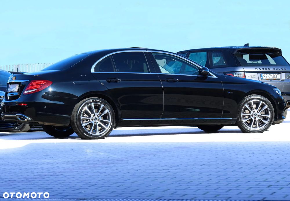 Mercedes-Benz Klasa E 300 9G-TRONIC Avantgarde - 33