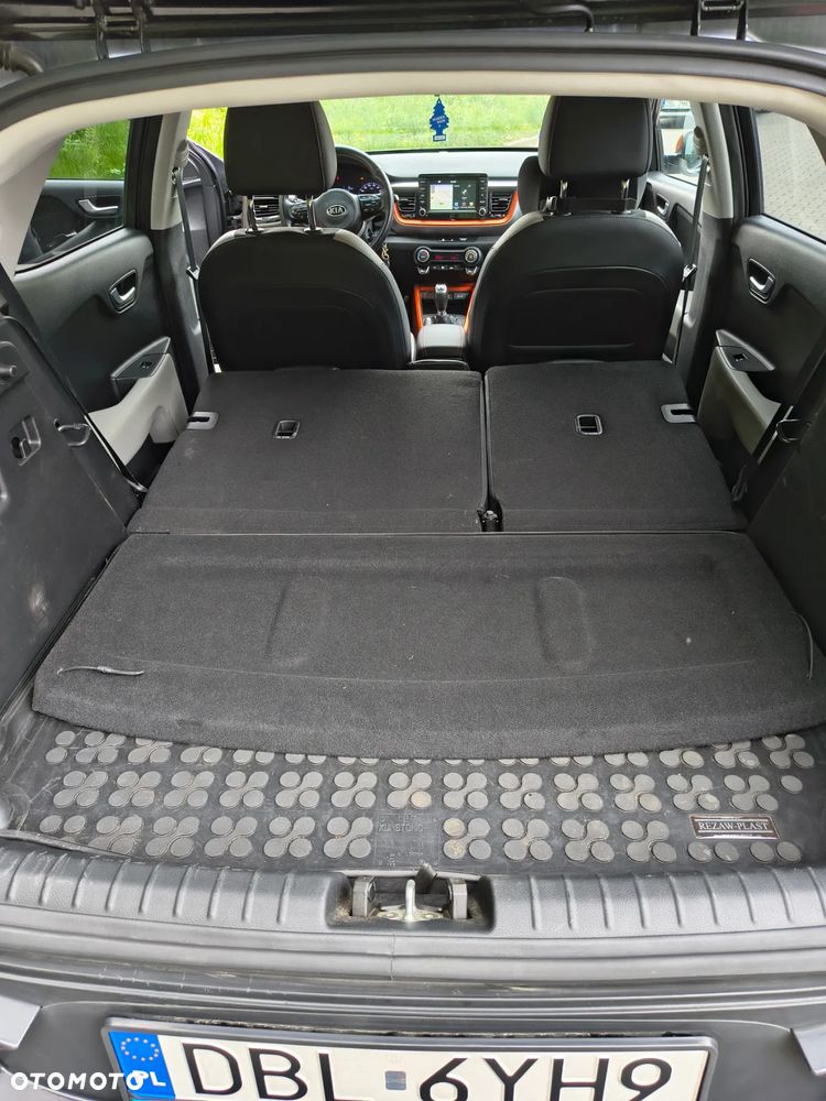 Kia Stonic 1.0 T-GDI L - 12