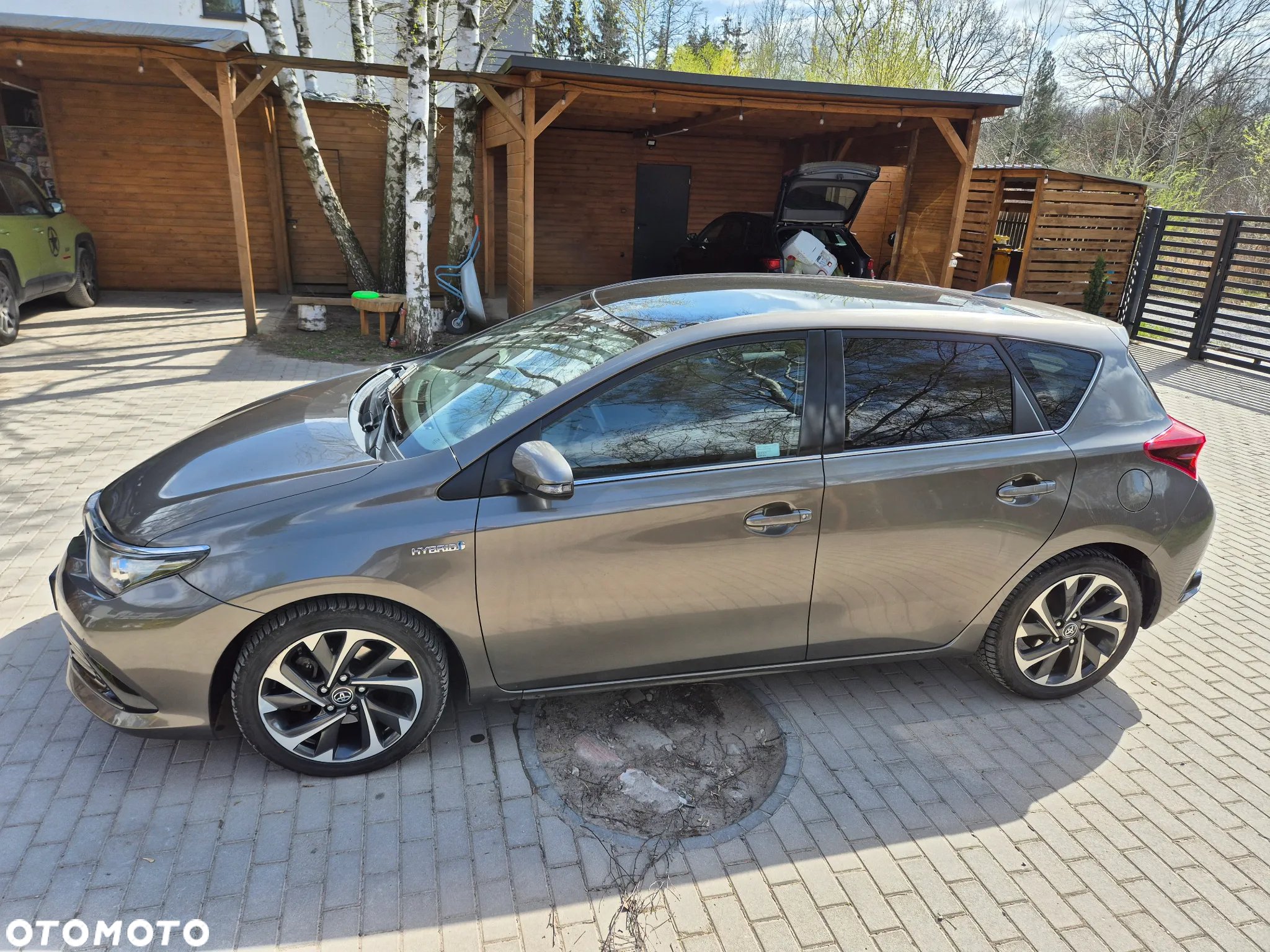 Toyota Auris Hybrid 135 Prestige - 14