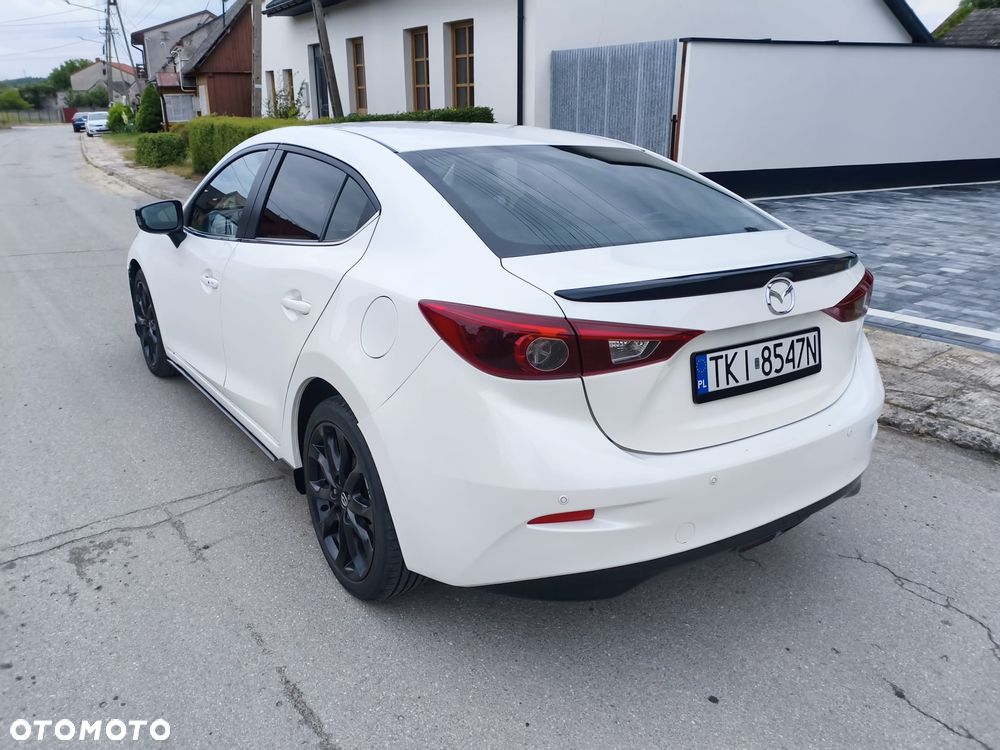 Mazda 3 - 8