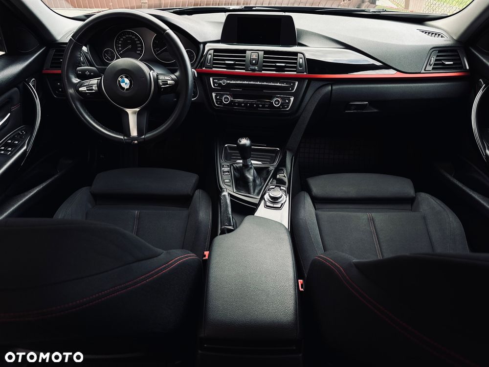 BMW Seria 3 320d - 19