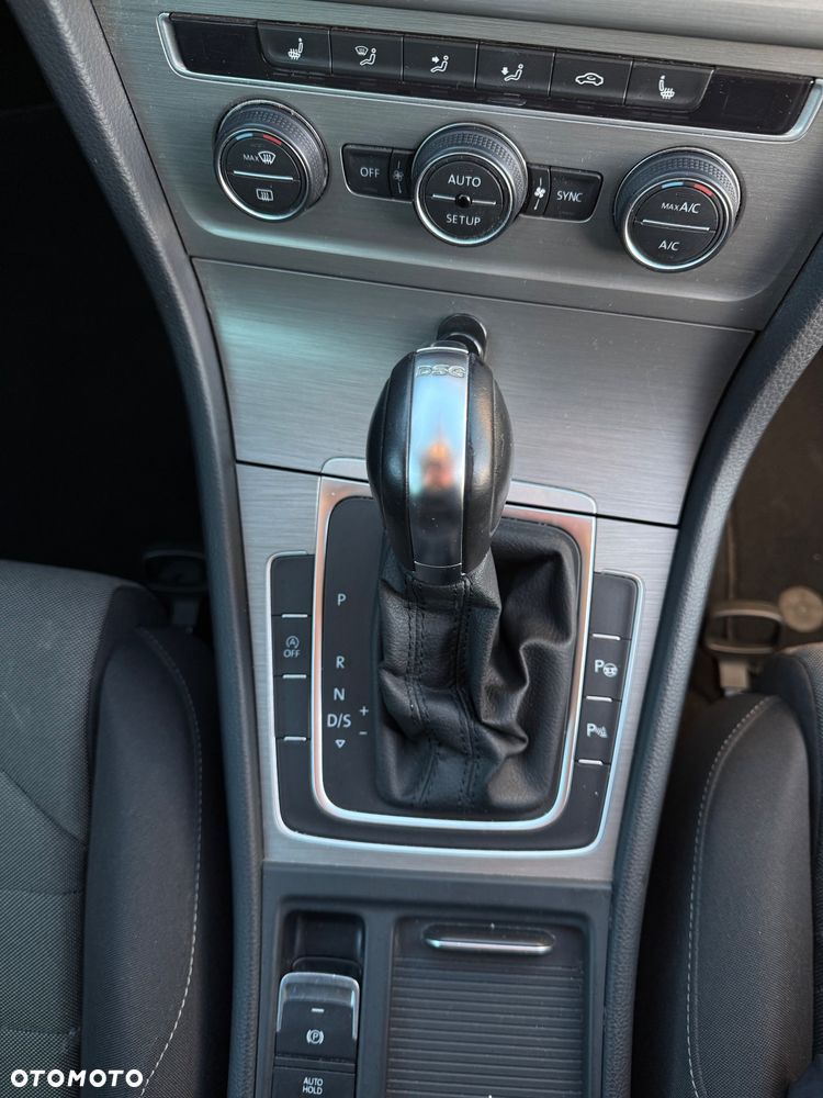 Volkswagen Golf 1.2 TSI DSG Comfortline - 29