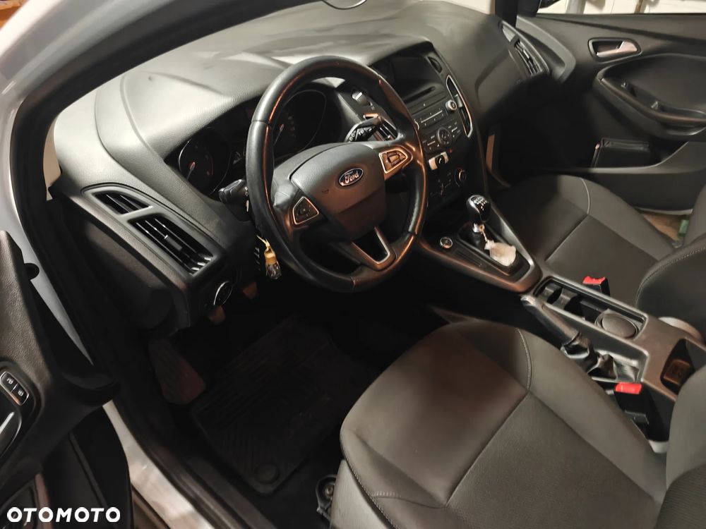 Ford Focus 1.5 TDCi Trend - 9