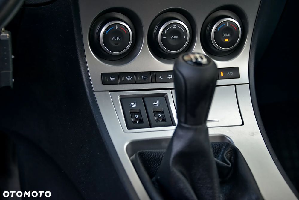 Mazda 3 1.6 Exclusive + - 34