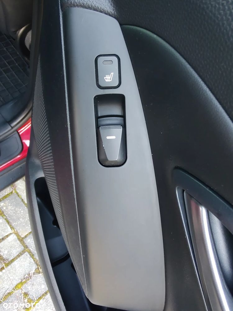 Hyundai ix35 1.7 CRDi 2WD blue Finale Gold - 24