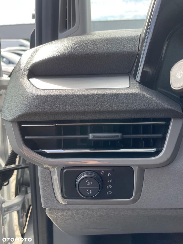 Volkswagen Transporter - 21