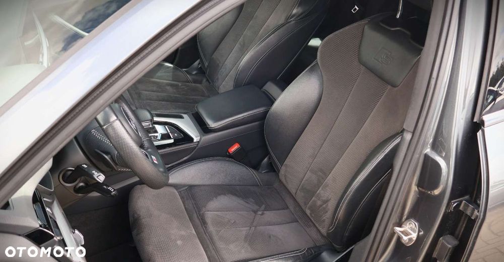 Audi A4 Avant - 13