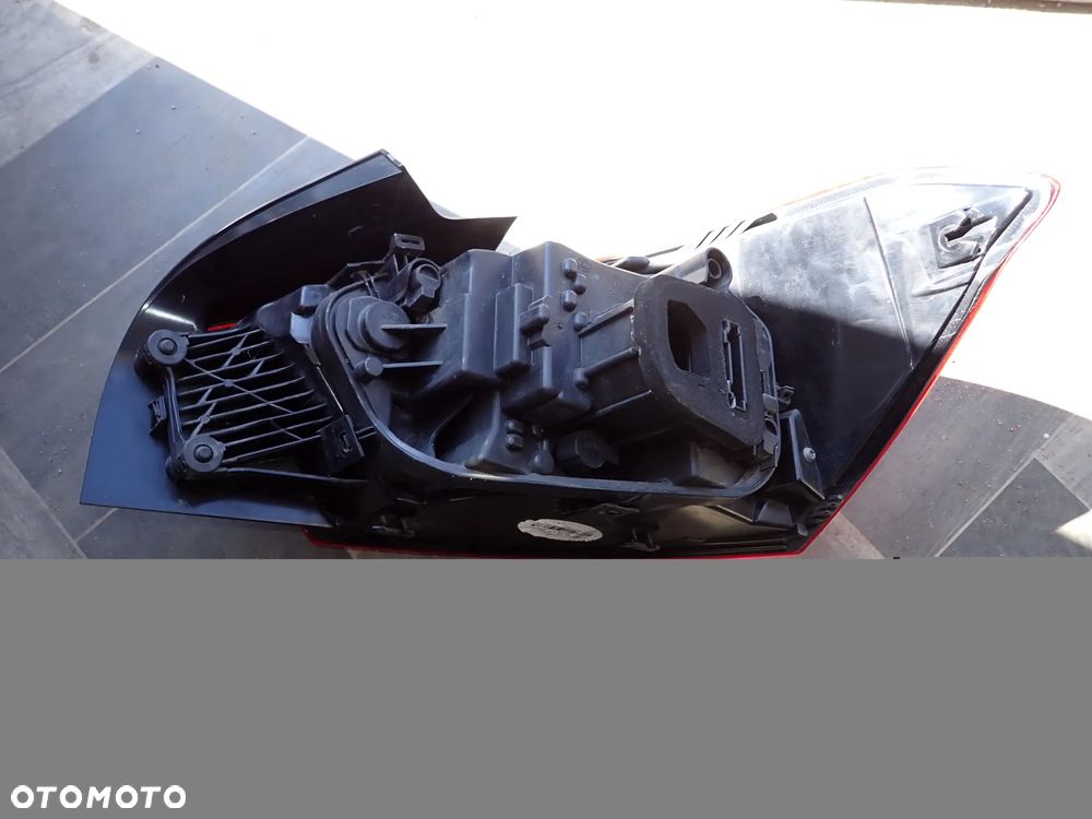 SEAT IBIZA V 6F0 LAMPA LEWY TYŁ EUROPA - 3